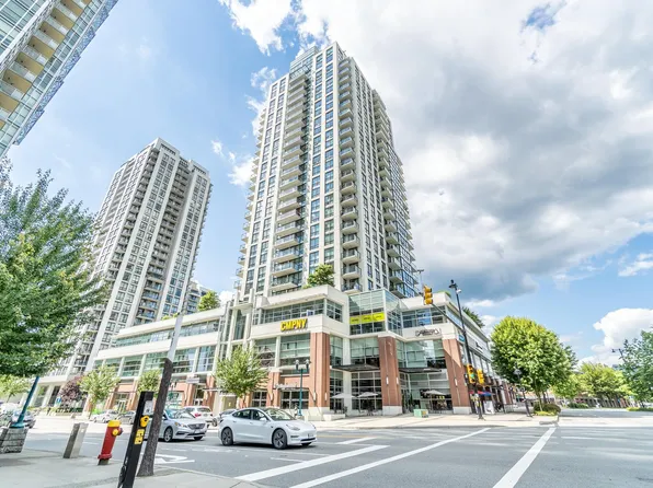 3007 Glen Dr #805, Coquitlam, BC V3B 0L8