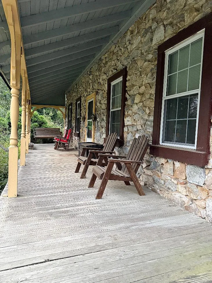 1 bed, 2264 sqft, $1,000 — Photo 2