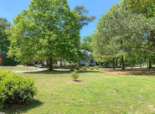 1 Foster Ct, Cape Charles, VA 23310
