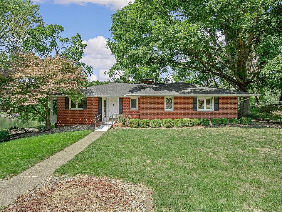1st image of 5 Greenbriar Ln