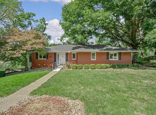 5 Greenbriar Ln, Glen Carbon, IL