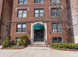 803 Avenue A APT 3D, Bayonne, NJ 07002