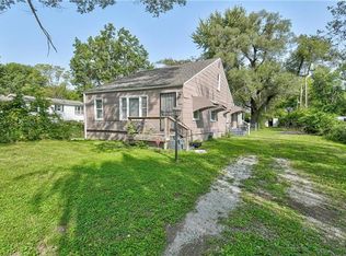 616 E Angus St, Independence, MO 64055