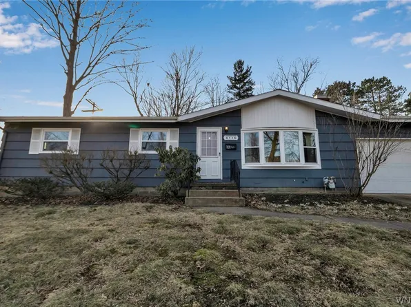 116 Boxwood Cir, Hamburg, NY 14075
