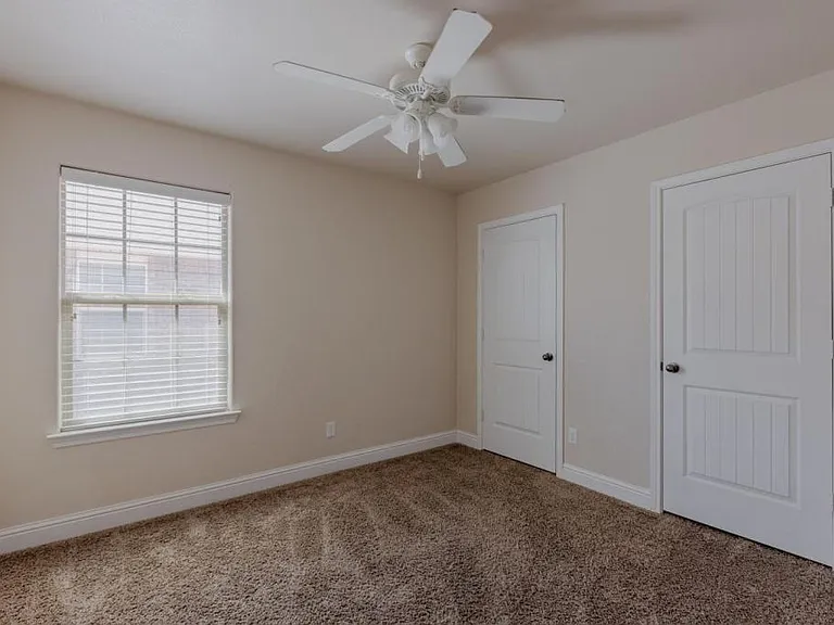 711 Candlestick Dr — Photo 8