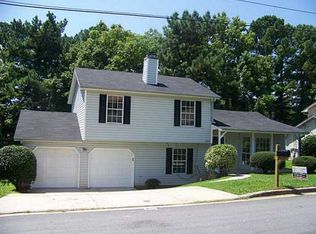 2062 Lown Farm Ln, Lithonia, GA 30058