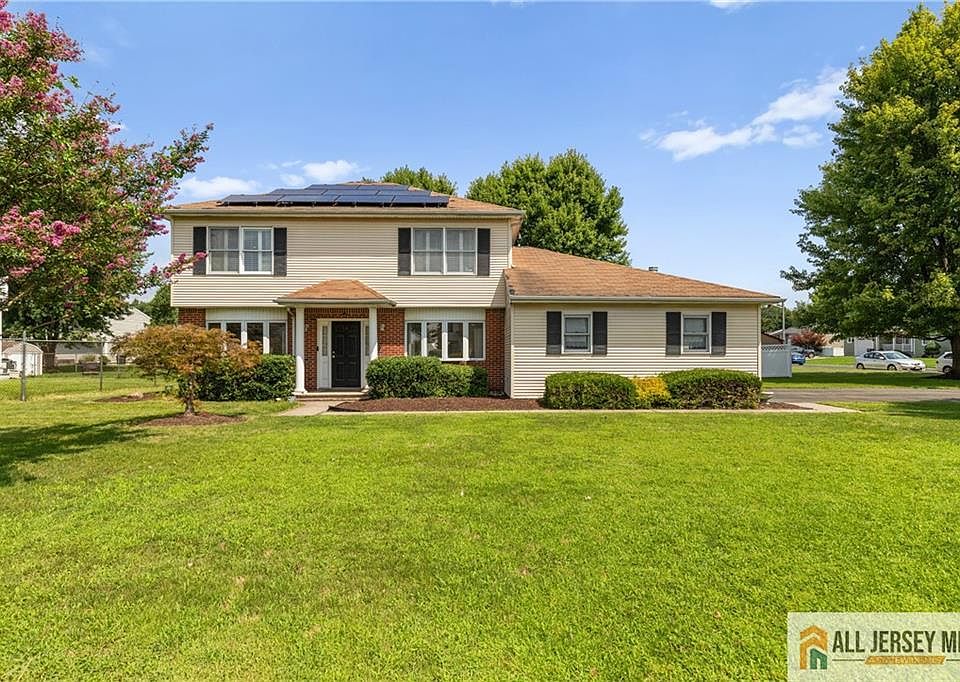 1st image of 51 Diana Dr