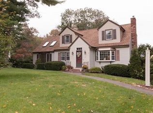 7 Oak Ridge St, Methuen, MA 01844