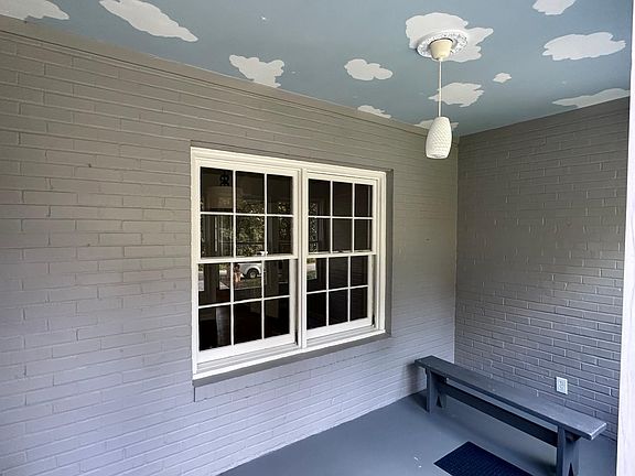 5th image of 2253 Eastway Rd