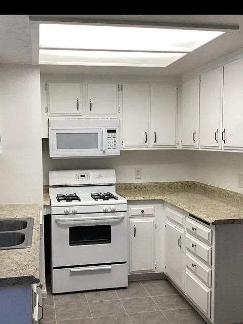 2 bed, 1.5 bath, 1000 sqft, $1,895 — Photo 4