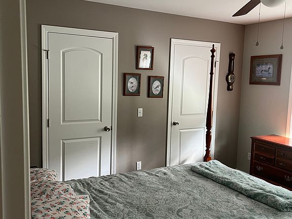2nd image of 1840 Alexander Ave #602