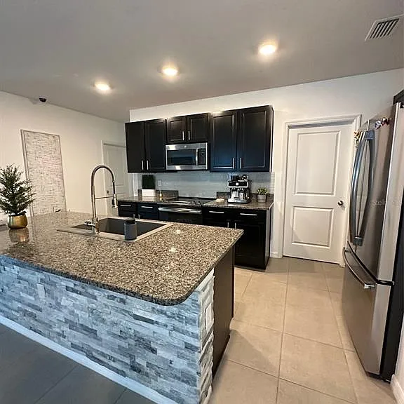 11167 Leland Groves Dr — Photo 14