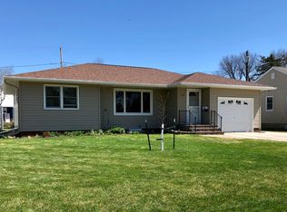 702 6th Ave NE, Valley City, ND 58072