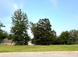 2076 Sloan Lake Dr, Jonesboro, AR 72404