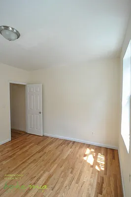 Rented by Bohemia Realty Group | media 16