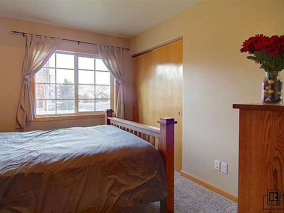 3rd image of 3365 Columbine Dr Unit 402