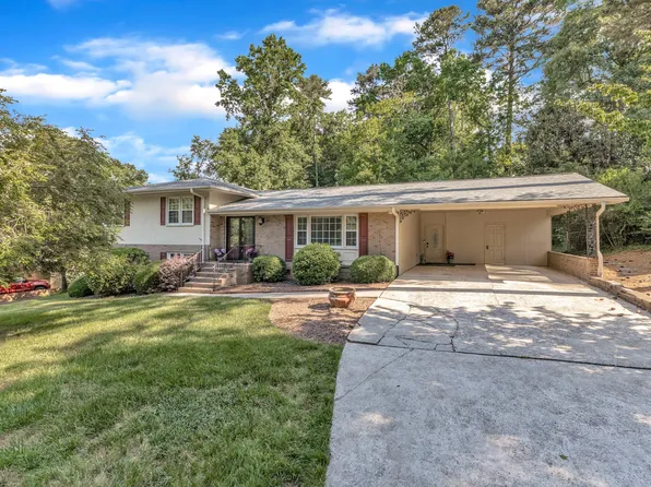 1920 Hillock Dr, Raleigh, NC 27612