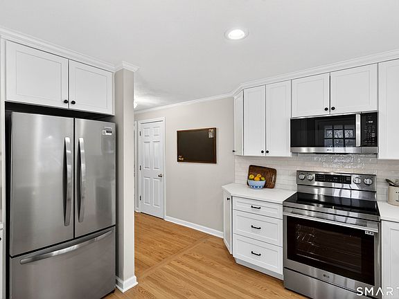 4th image of 11 South View Terrace