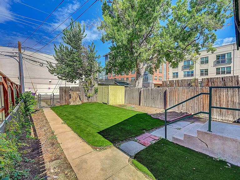 1205 S Lincoln St — Photo 18
