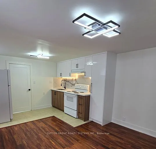 2 bed, $2,325 — Photo 1