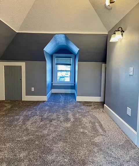 415 8th Ave — Photo 5