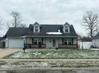 1208 Virginia Ln, Auburn, IN