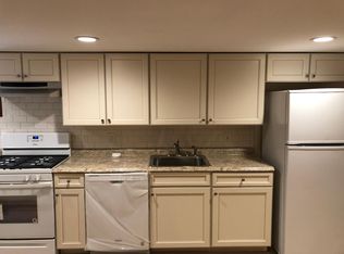 84 Hamilton Ave, Valley Stream, NY 11580