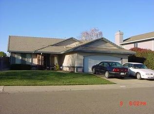 683 Canyon Creek Way, Galt, CA