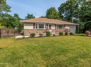 287 Coronado St, Islip Terrace, NY 11752