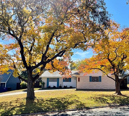 1st image of 3214 Tawny Oak Dr