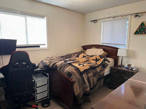 4th image of 400 Willard Dr Unit A