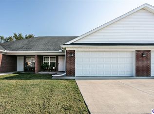 6721 Eagle Wood Dr, Louisville, KY 40272