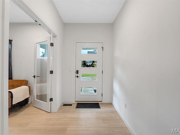 4th image of 3329 Vine Clad Hill Dr