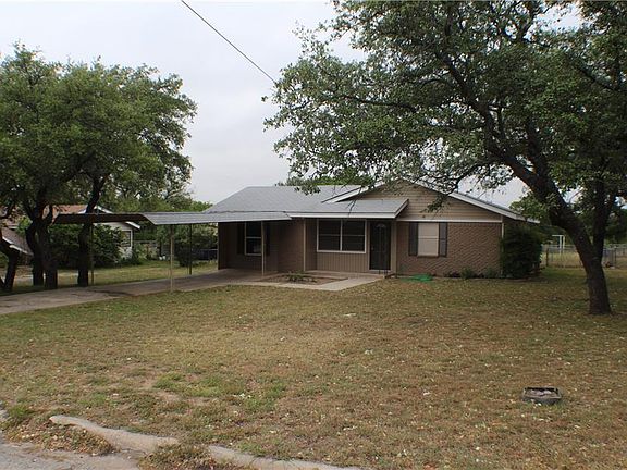 2nd image of 1607 Phillips Dr