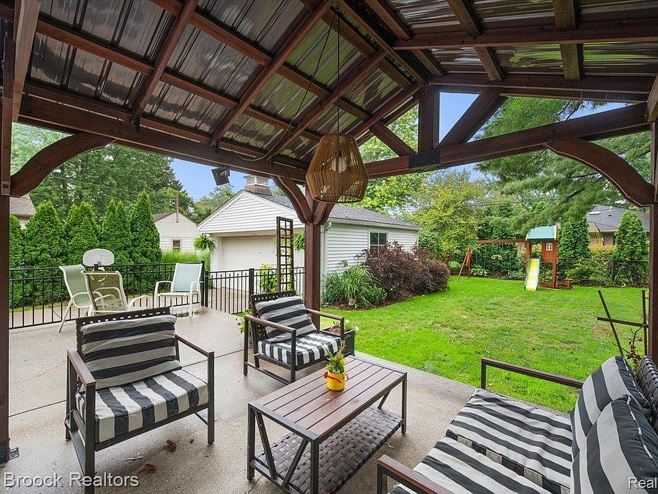 31617 Auburn Dr, photo 29