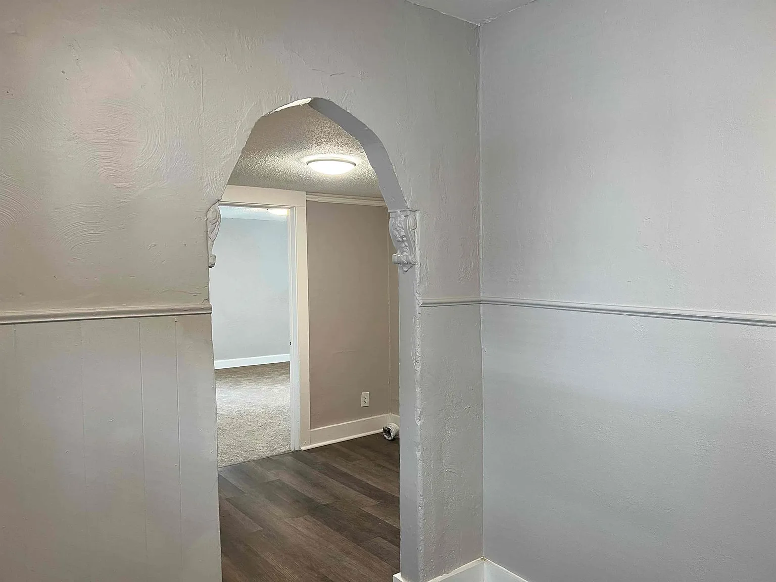 4 bed, 1.5 bath, 1407 sqft, $1,347 — Photo 3