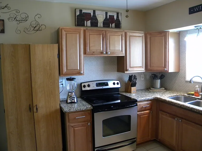 1630 Jackson St #A — Photo 3