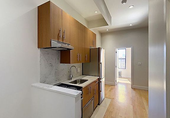 2nd image of 19 Stanton St #51D