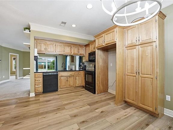 5th image of 2815 NE Sonora Dr
