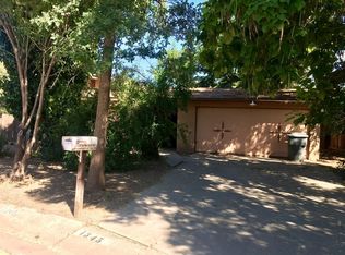 1345 W Oriole Dr, Visalia, CA 93291