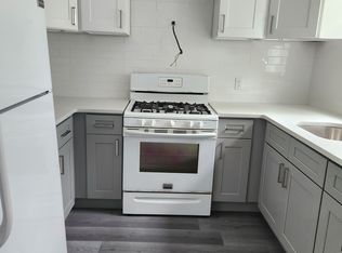 13 E 17th St #1G, Bayonne, NJ 07002