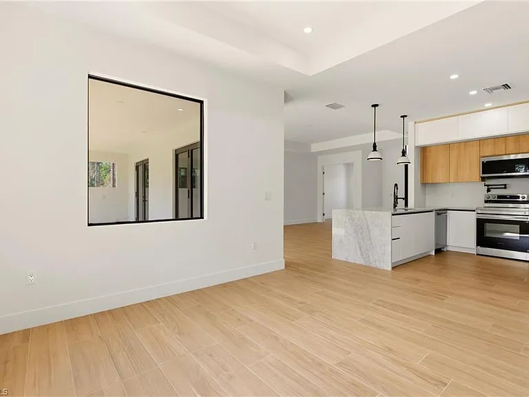 1514 47th Ave NE — Photo 21