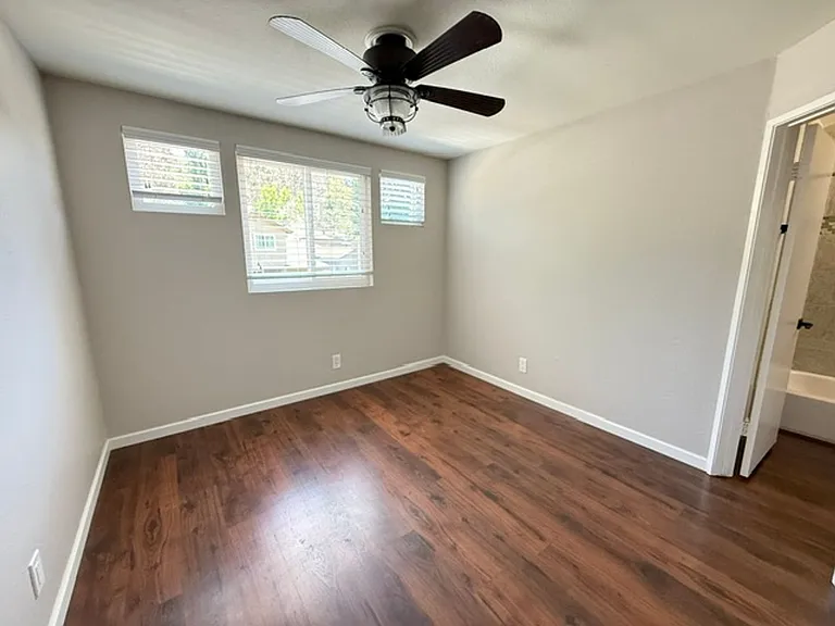 7370 Park View Ct #142 — Photo 12