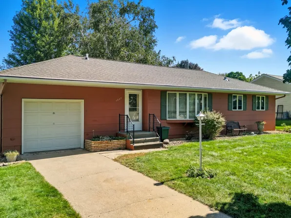 1007 5th St S, Saint James, MN 56081