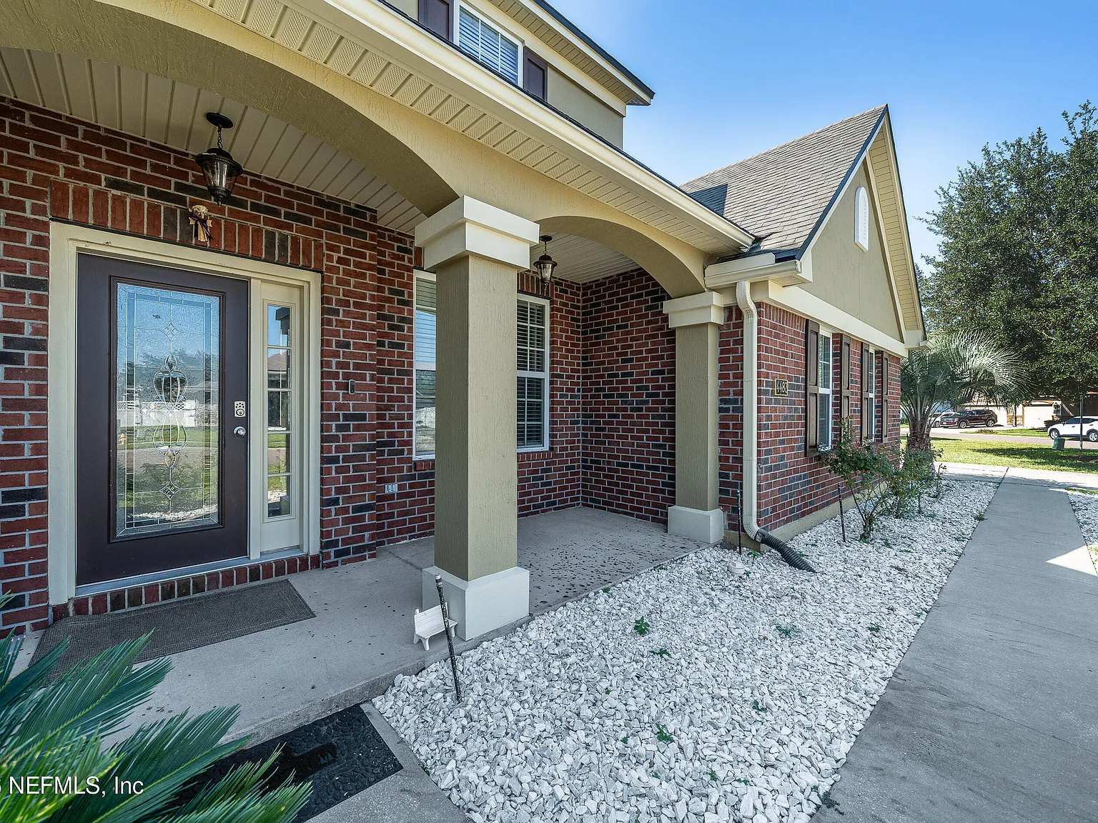 4 bed, 2.5 bath, 2806 sqft, $3,000 — Photo 3