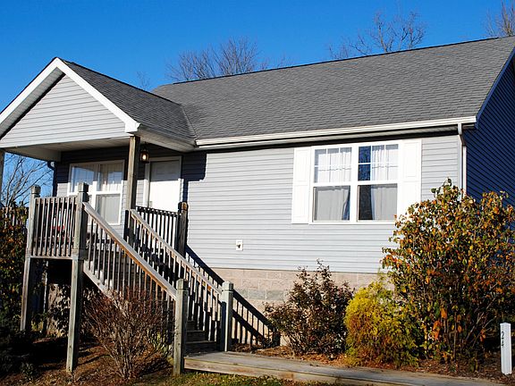 4th image of 813 Grandview Dr #24