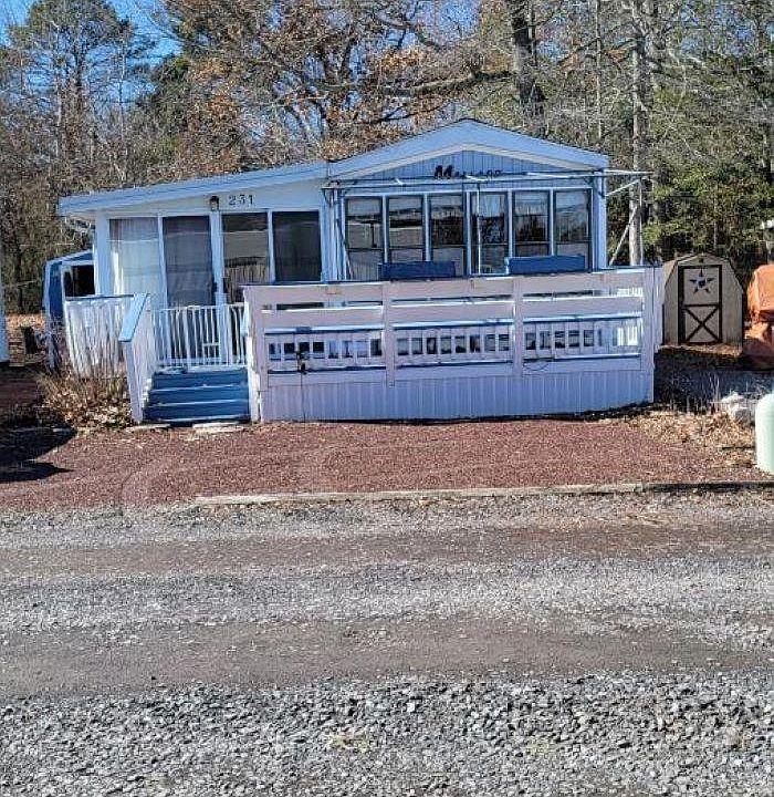 1st image of 231 Holly Ln #231