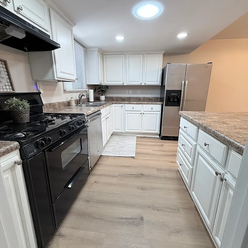 11822 N 36th Pl — Photo 2