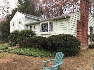 46 Dunrobin Ln, Watertown, CT 06795