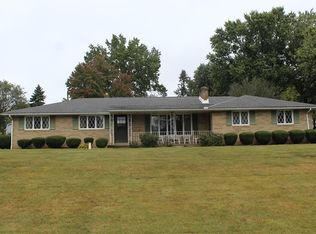 2747 Englewood Dr NE, Canton, OH